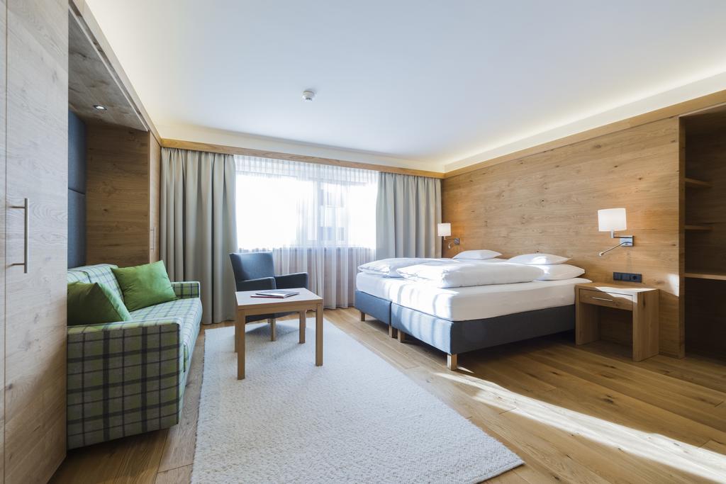 Junior Suite,425219691:JPEG
