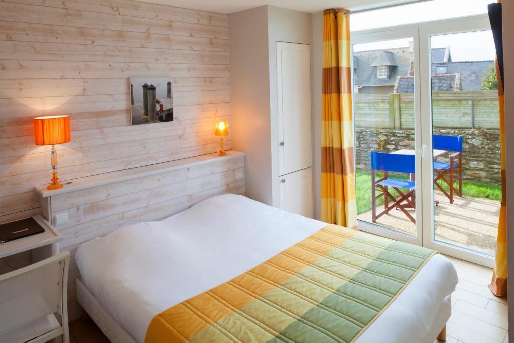 Chambre Double ou Lits Jumeaux - Vue sur Cour