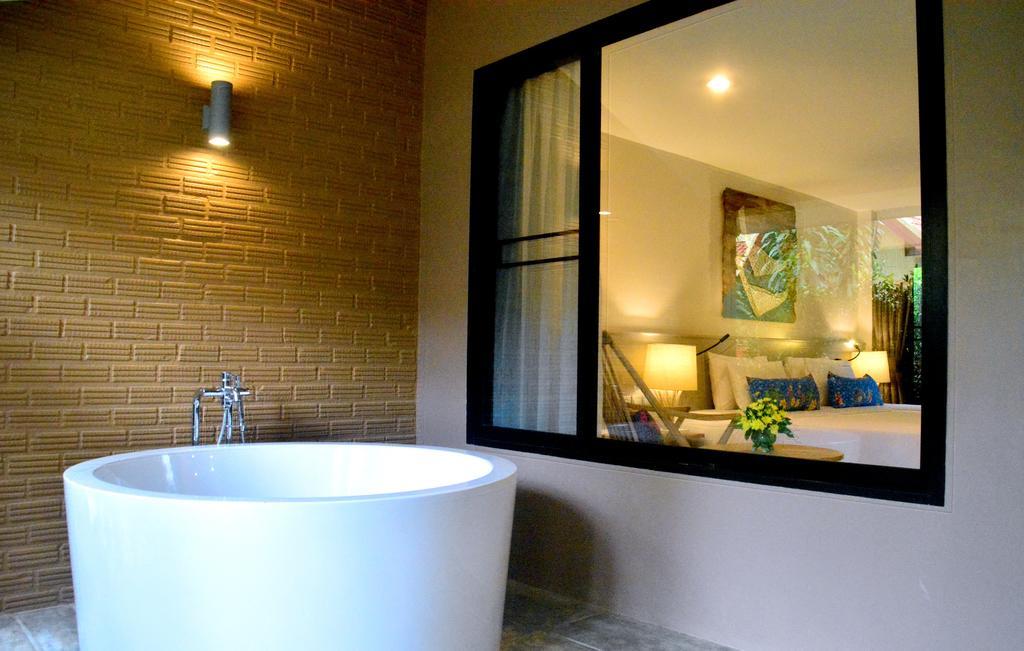 Grand Deluxe Doppel- oder Zweibettzimmer mit Badewanne