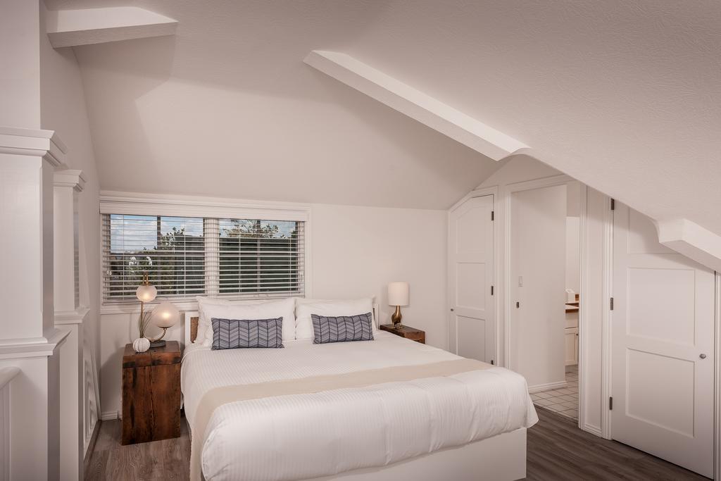 Superior King Suite