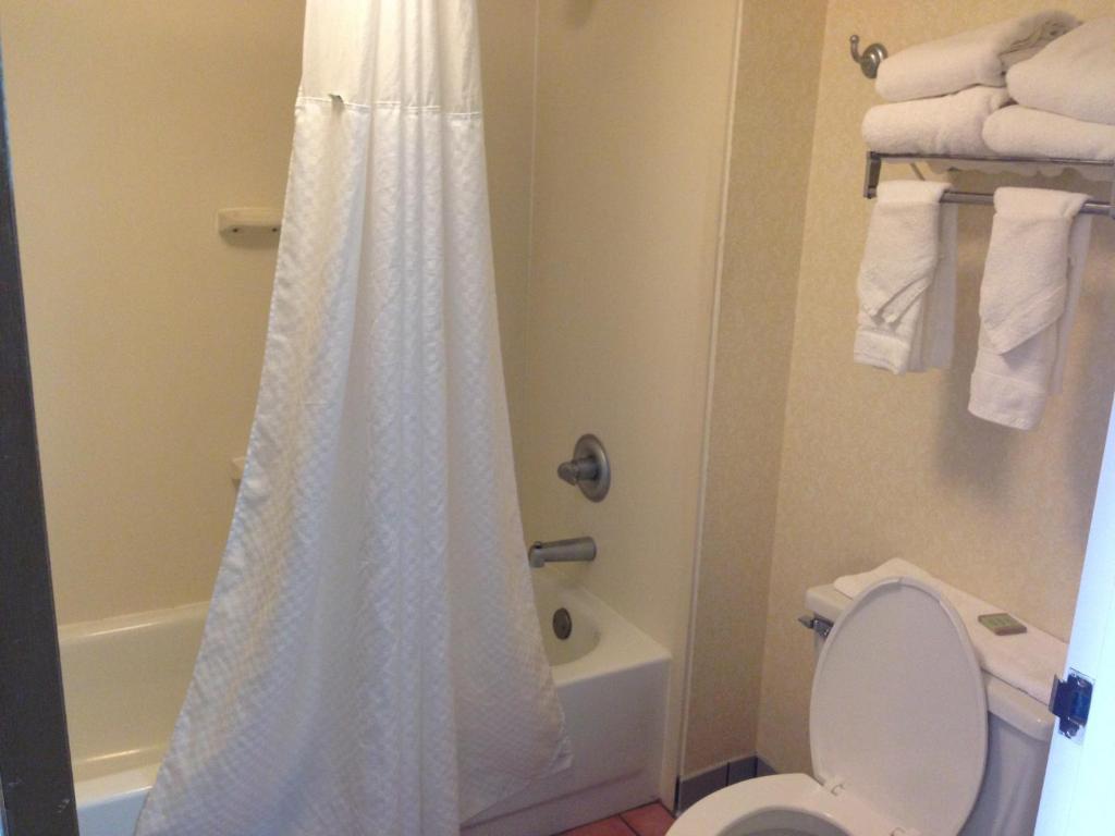 King Room - Non-Smoking