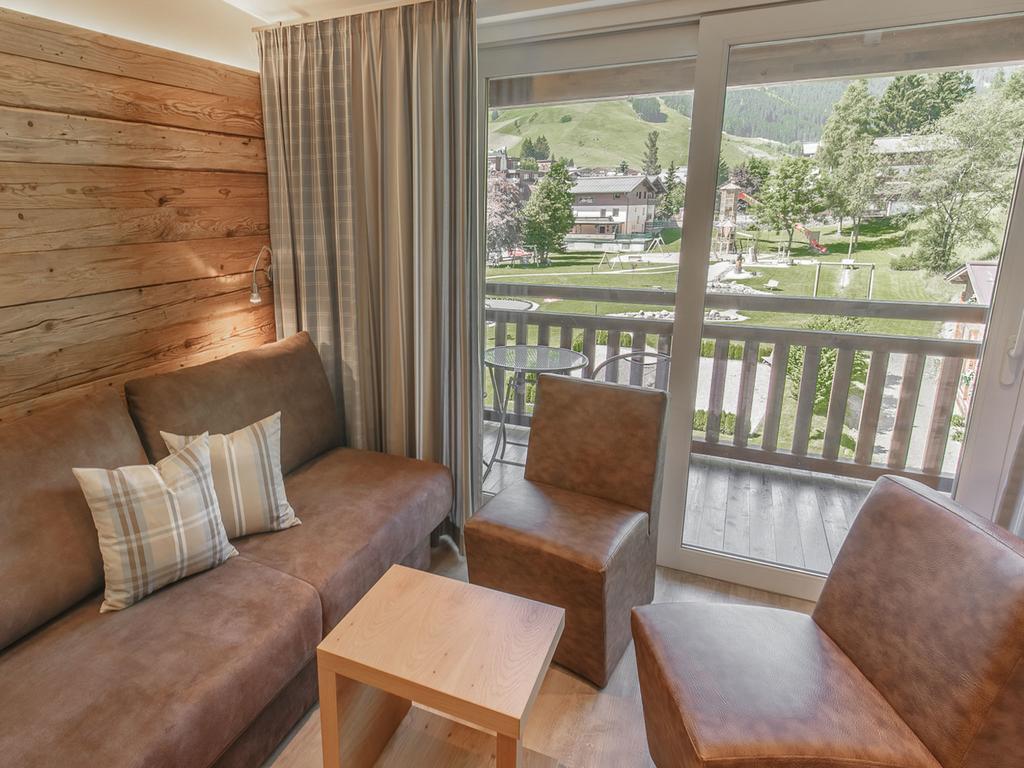 Superior Two-Bedroom Apartment,439028631:JPEG