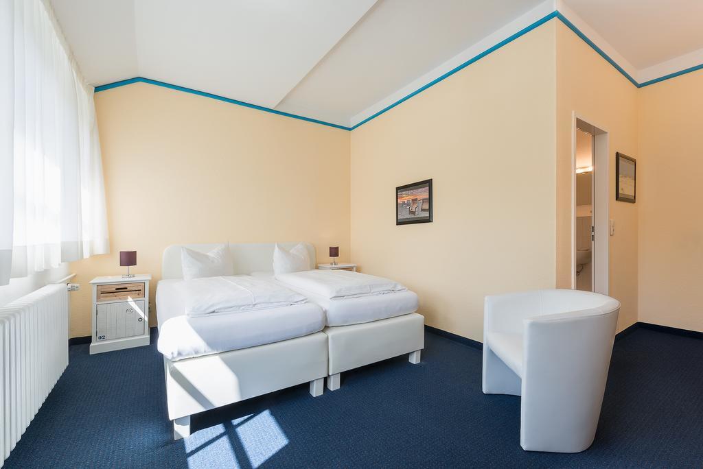 Double Room,441386373:JPEG