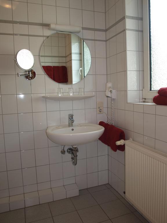 Doppel- oder Zweibettzimmer