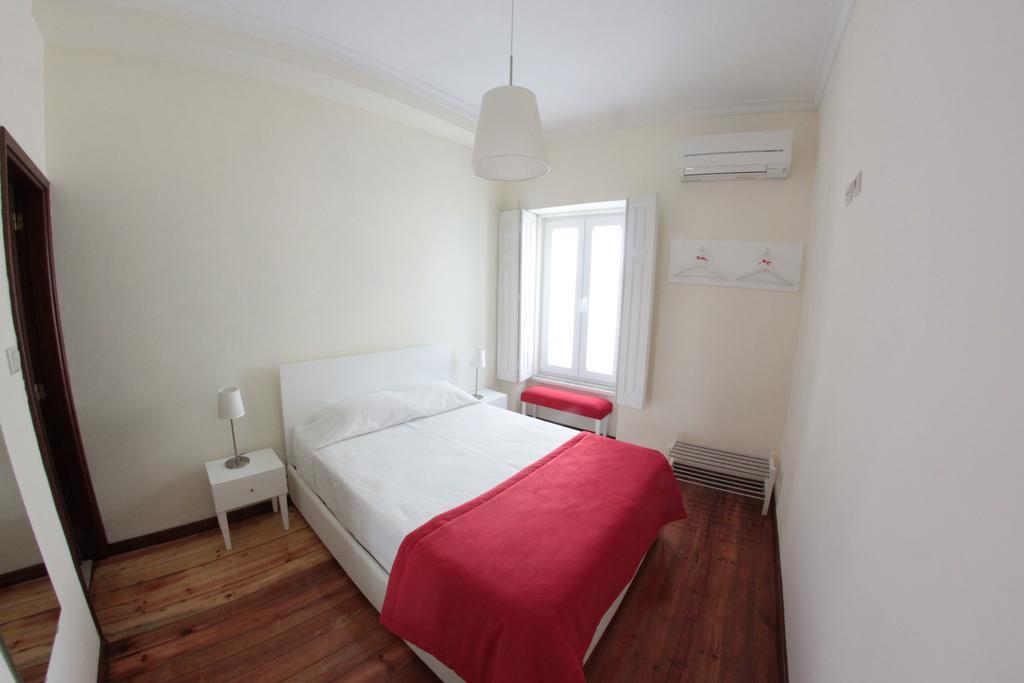 Quarto Duplo com Casa de Banho Privativa