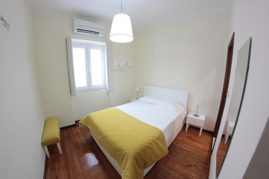 Quarto Duplo com Casa de Banho Privativa