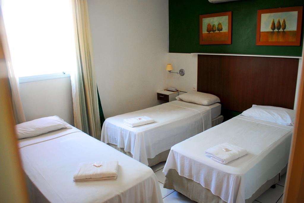 Quarto Triplo Básico