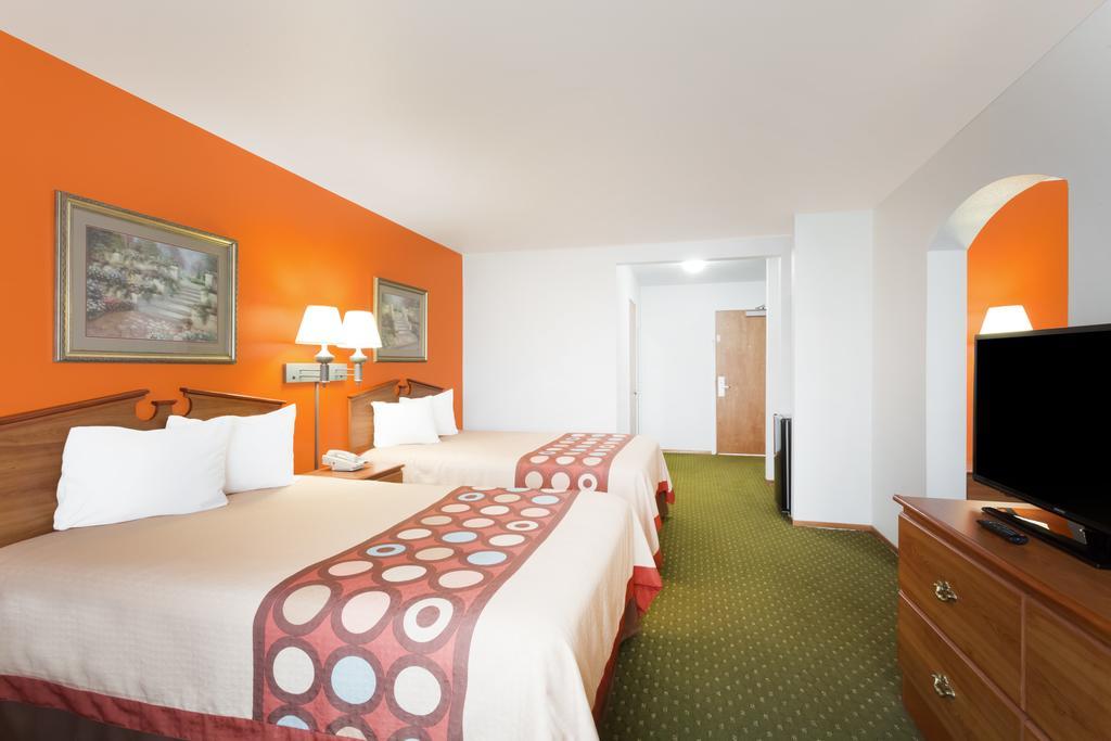 Triple Room - Non-Smoking