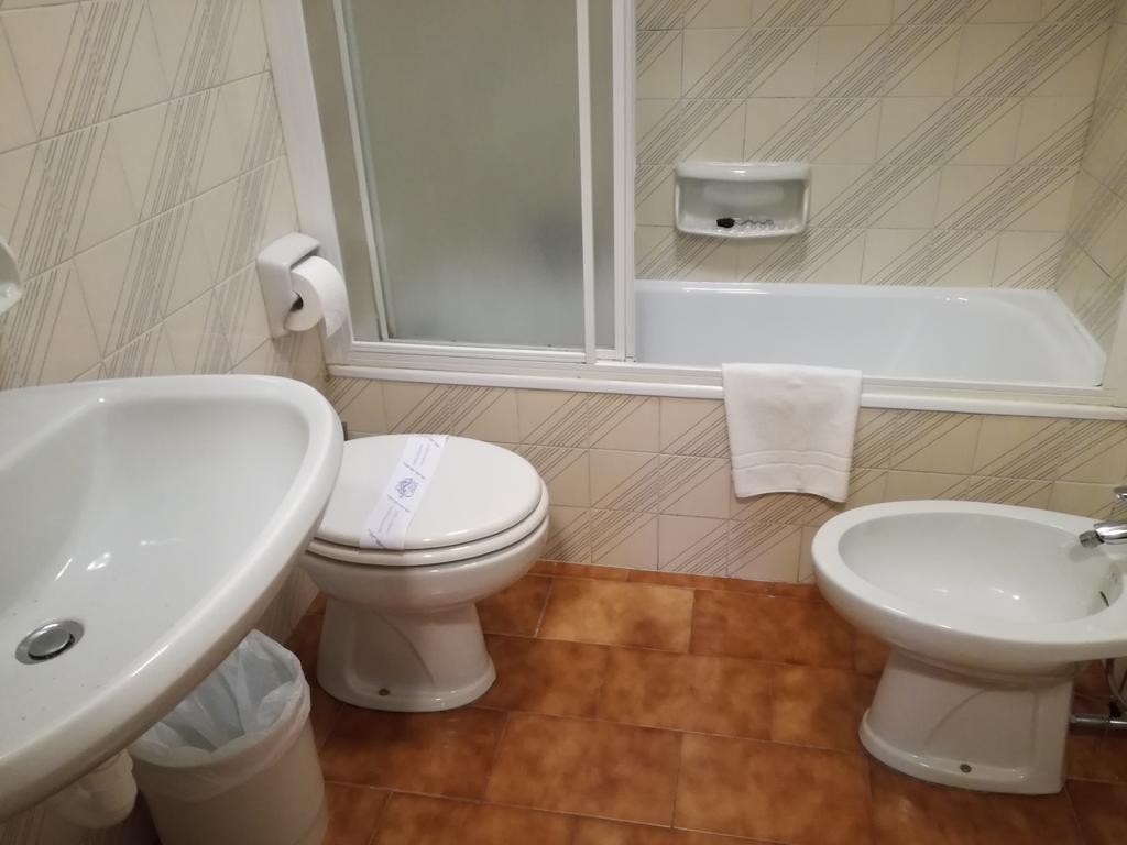 Triple Room,1663741811:JPEG