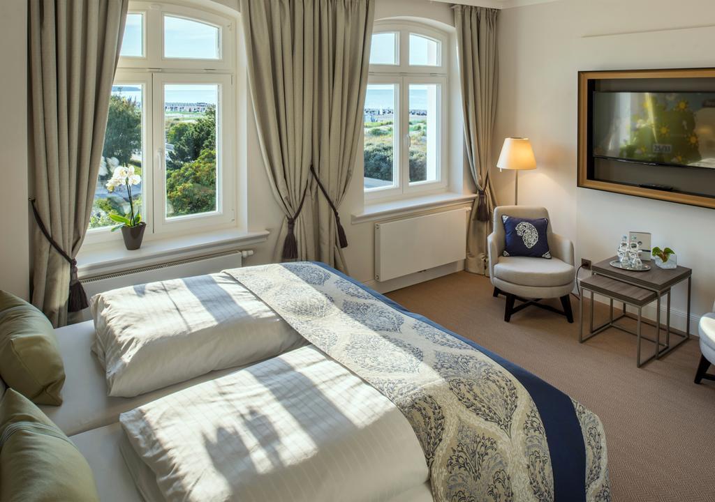 Doppelzimmer mit seitlichem Meerblick
