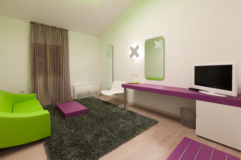 Suite mit Poolblick