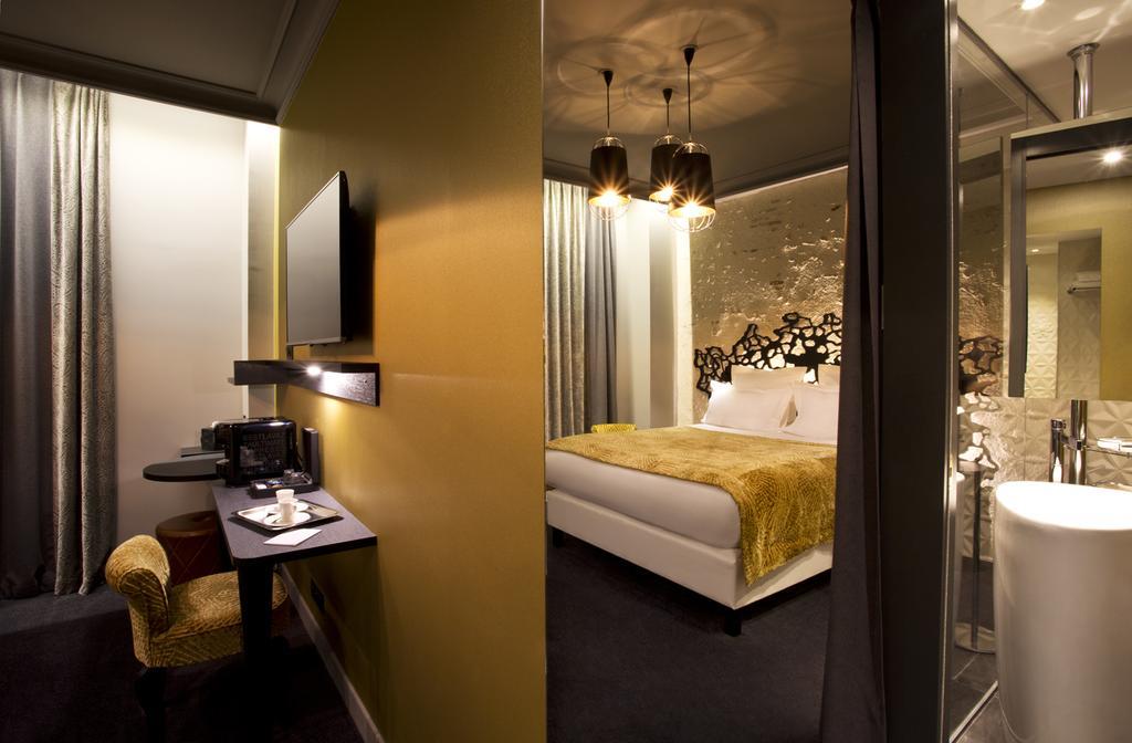 Chambre Double Signature