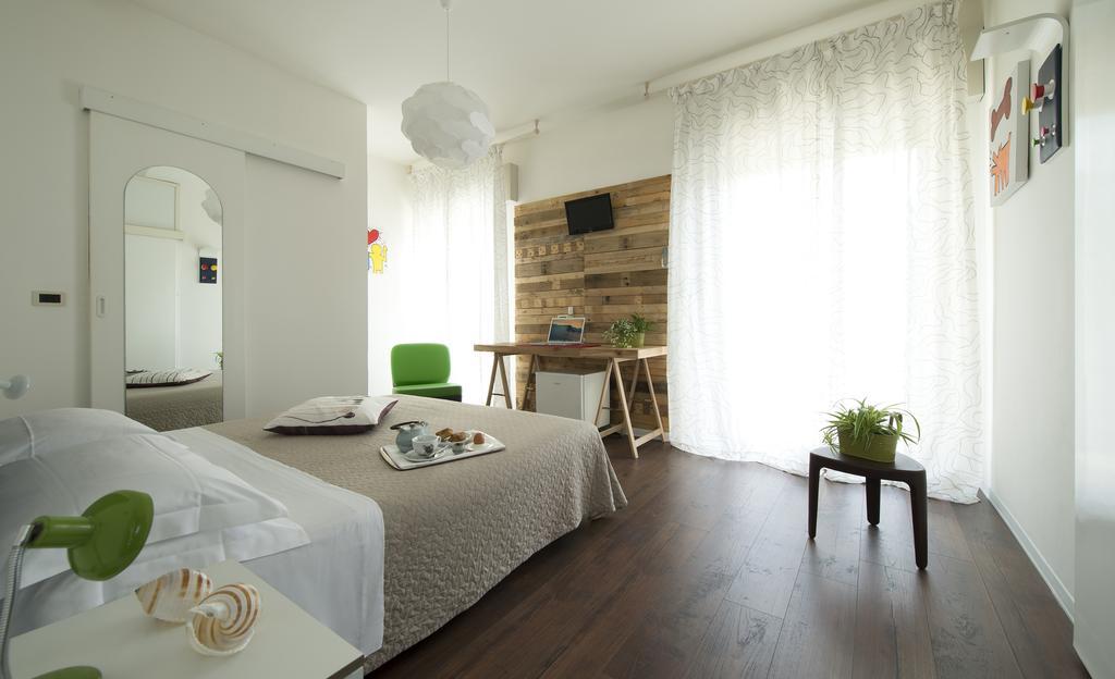 Doppelzimmer mit Balkon