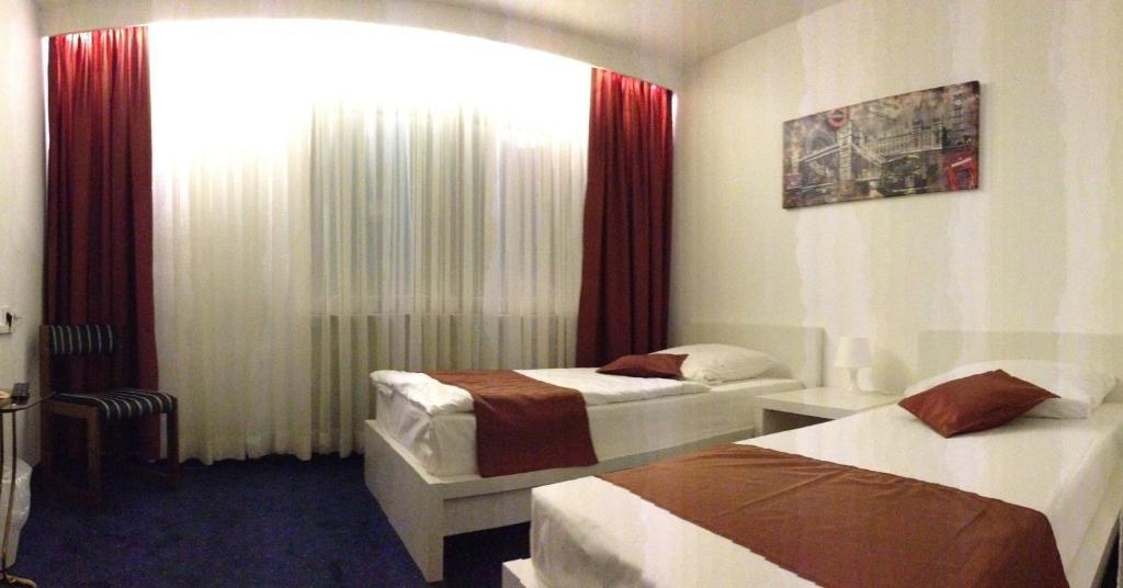 Dreibettzimmer
