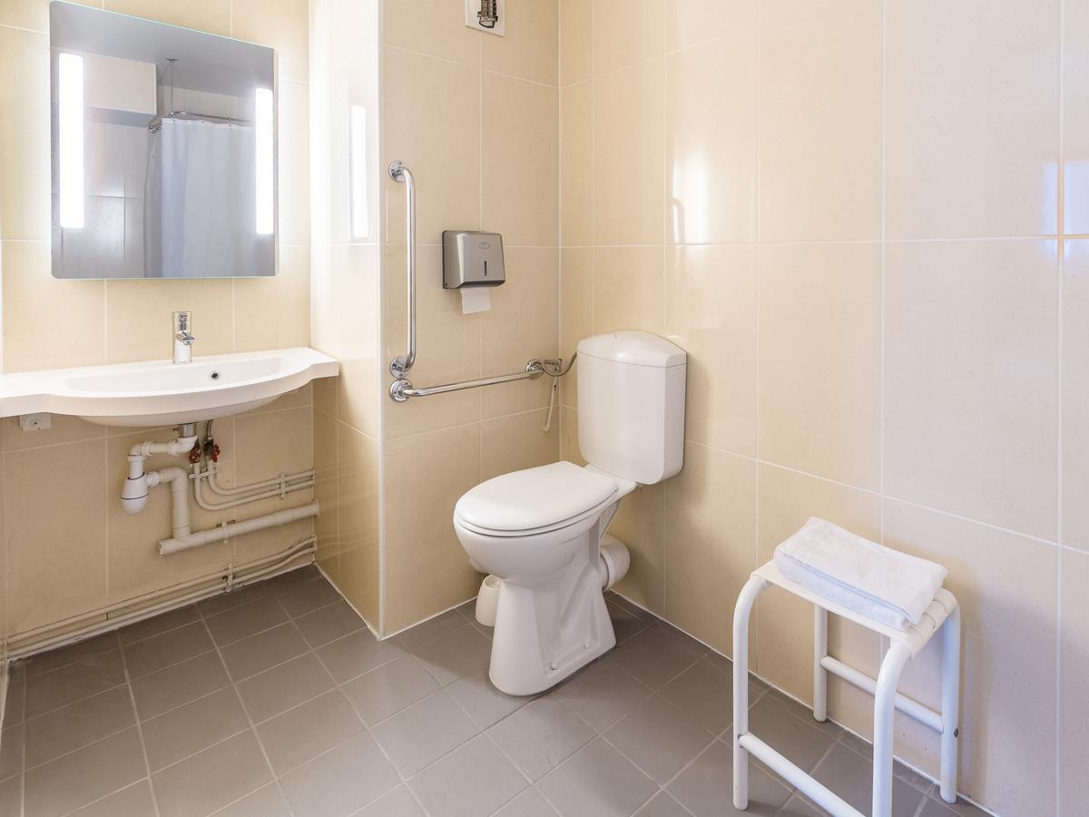 Chambre Double - Accessible aux Personnes à Mobilité Réduite
