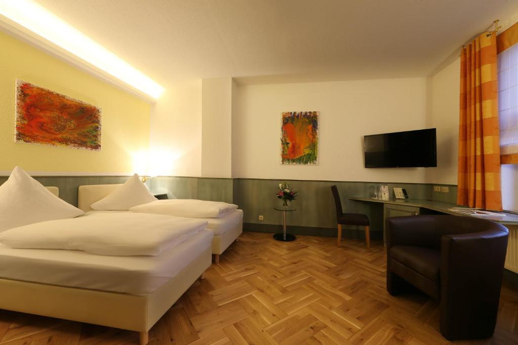 Double Room,50848372:JPEG