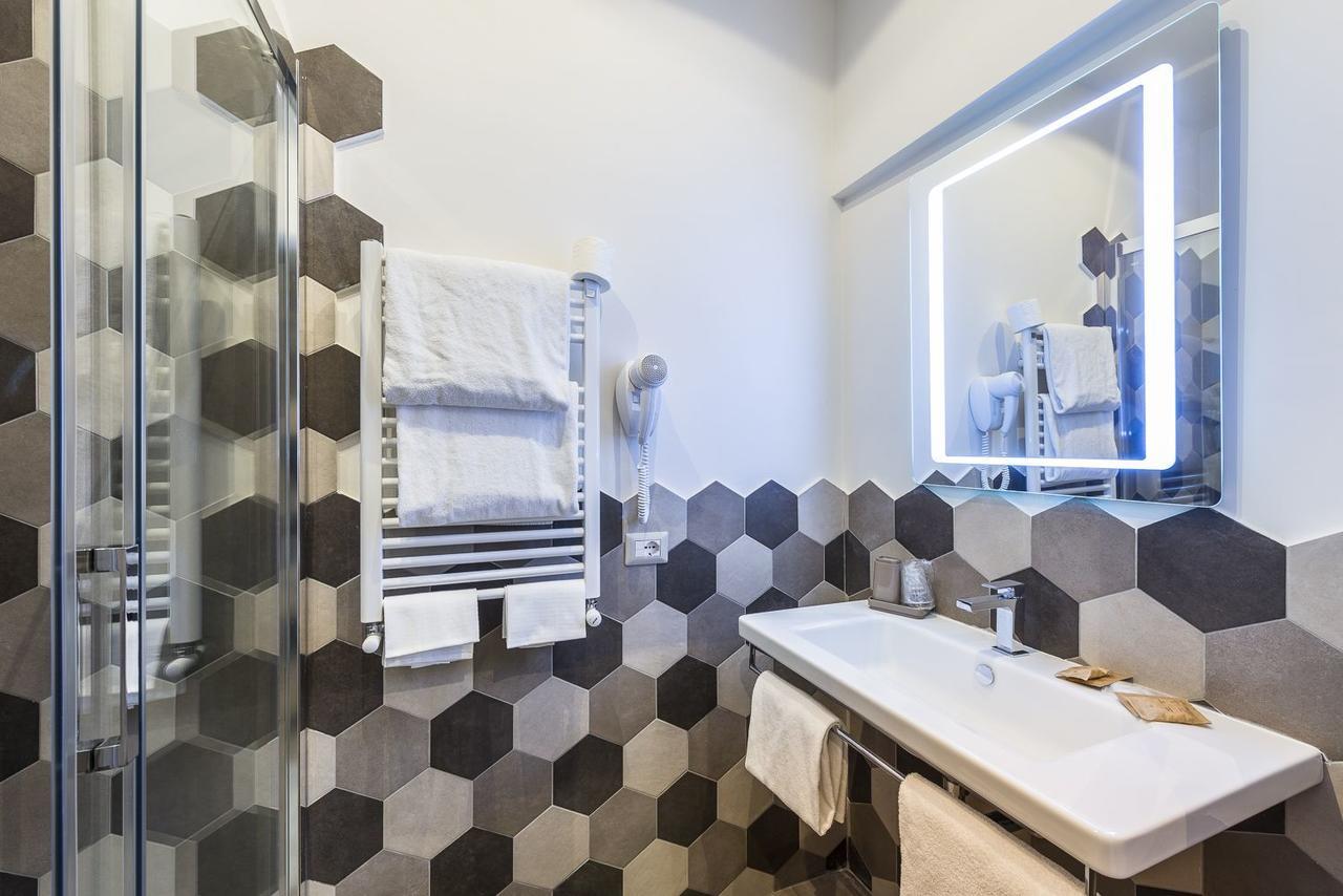 Superior Quadruple Room,831236111:JPEG