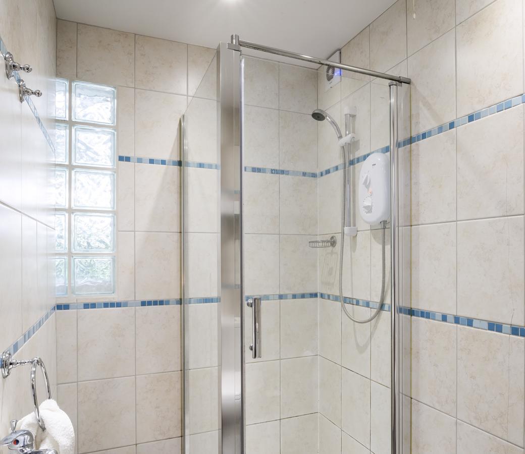 Chambre Simple avec Salle de Bains Commune