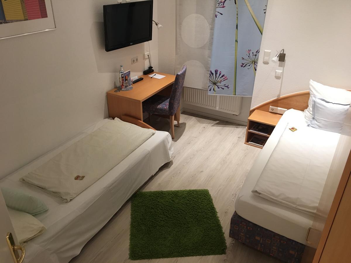 Petite Chambre Lits Jumeaux