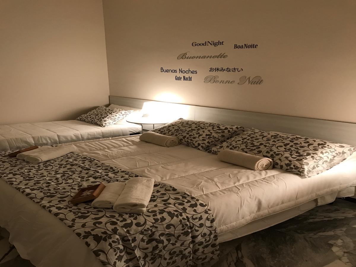 Dreibettzimmer mit Gemeinschaftsbad