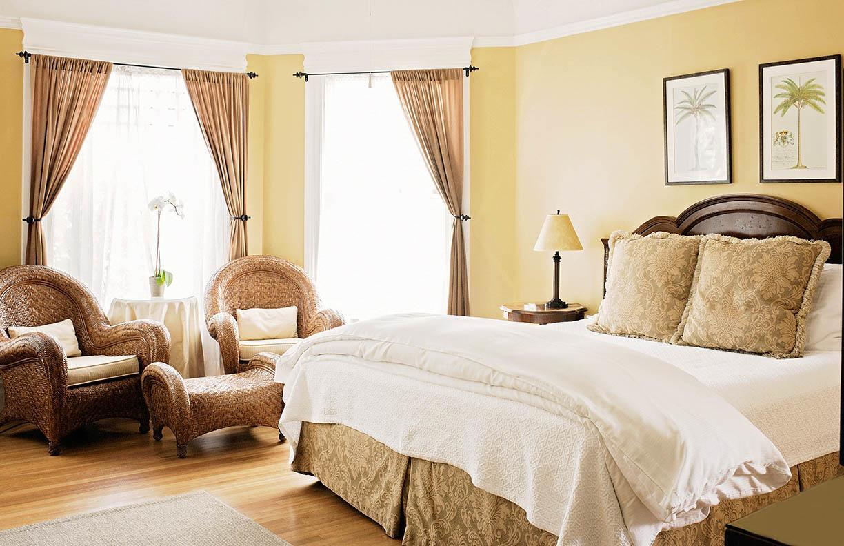 Deluxe Suite 1