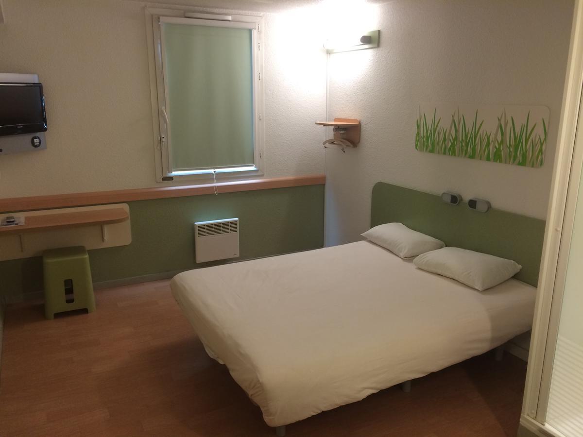 Chambre Triple avec 1 Lit Double et 1 Lit Superposé