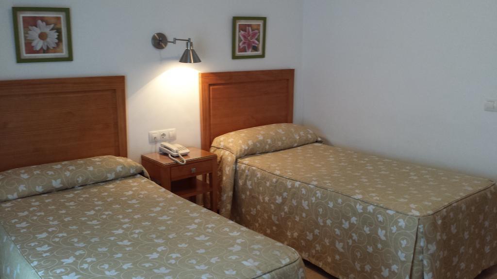 Tweepersoonskamer met 2 Aparte Bedden