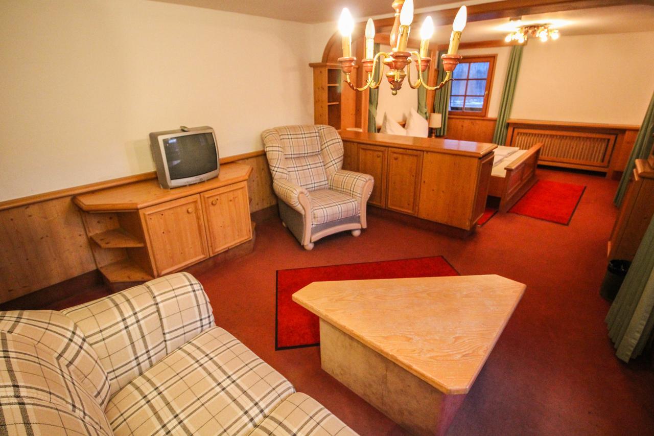 Classic Triple Room