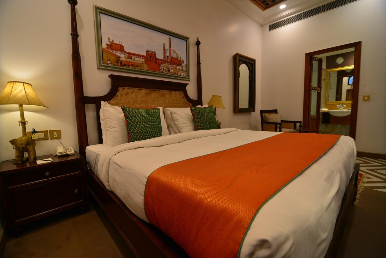 Camera Jharoka - Haveli Dharampura