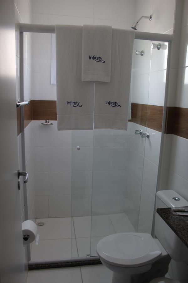 Quarto com 2 Camas de Solteiro