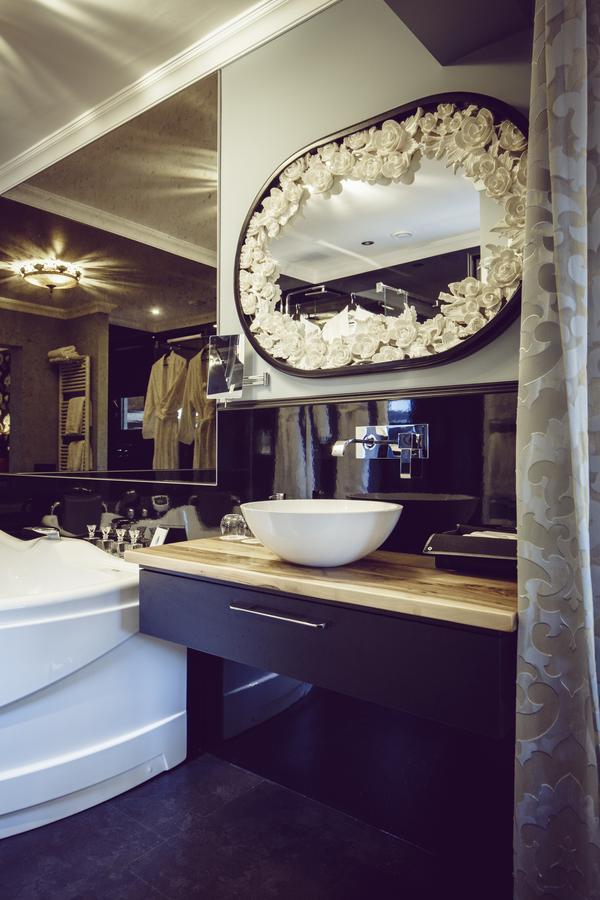 Kamer met Kingsize bed en Bubbelbad