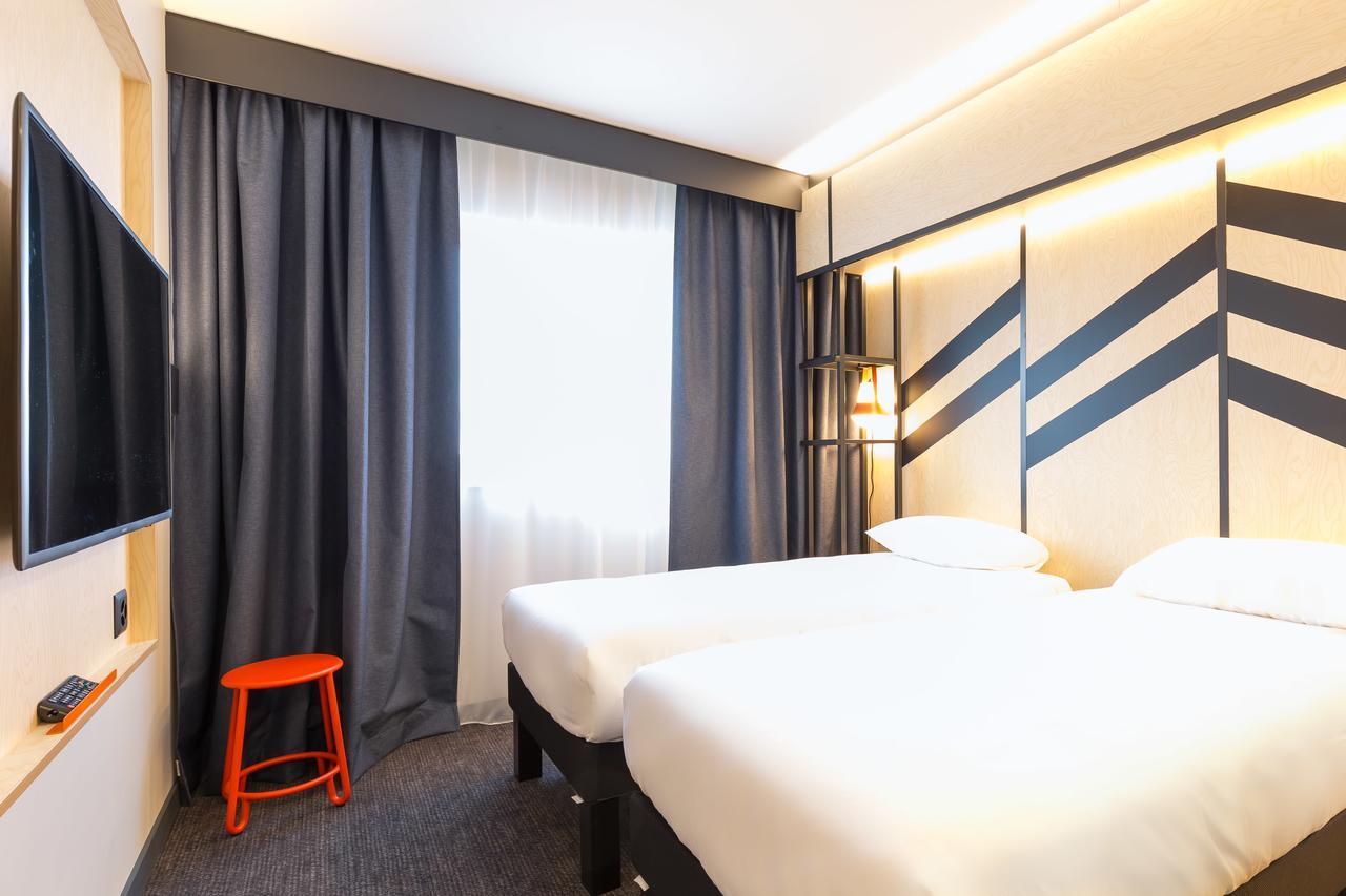 Quarto Twin Standard