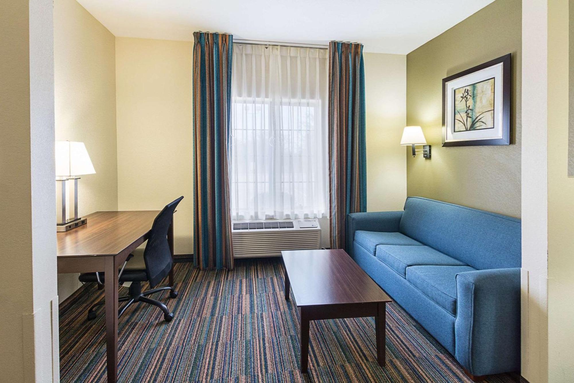 King Suite - Disability Access/Non-Smoking