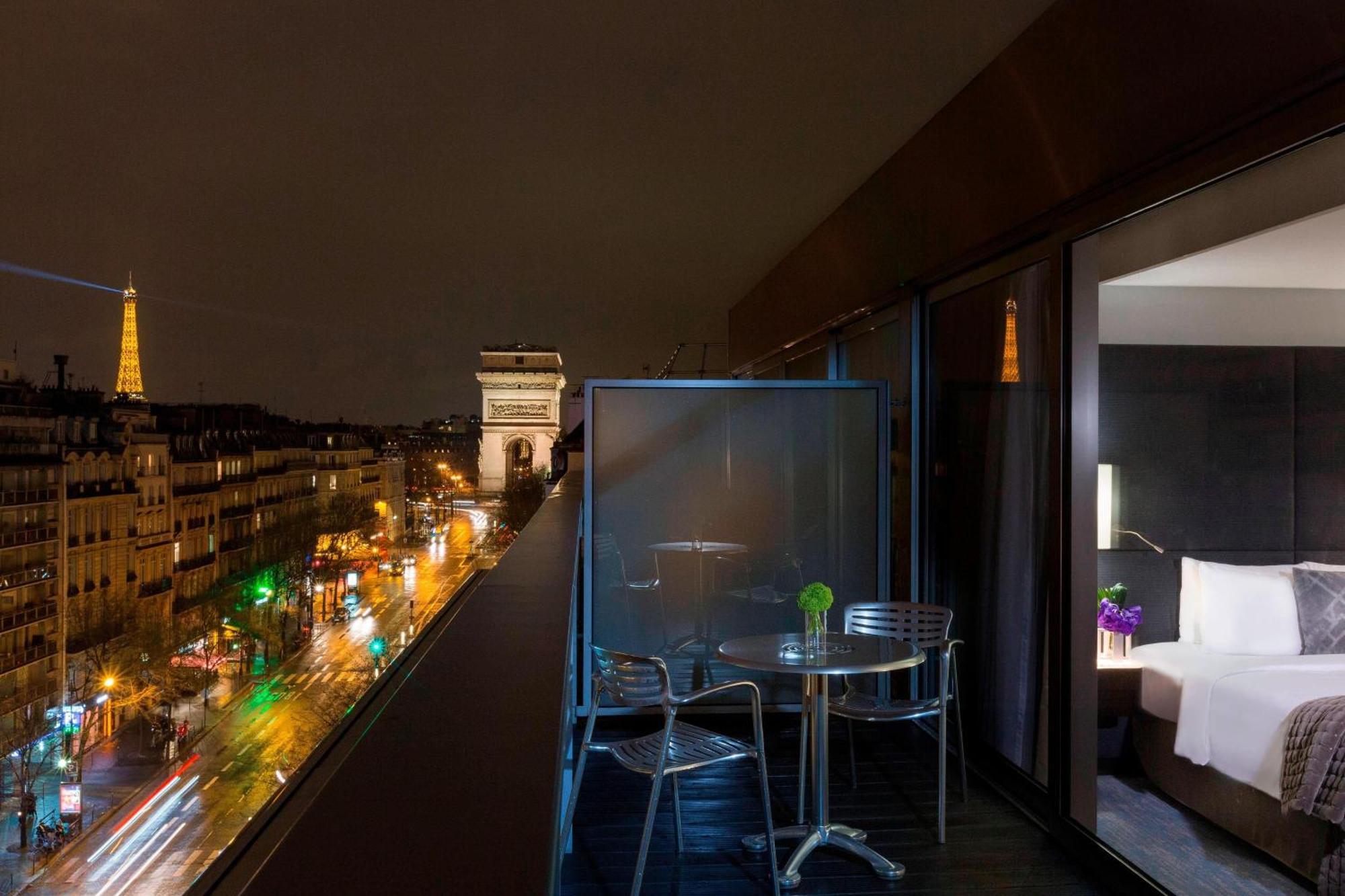 Zimmer Paris Sky View mit Terrasse und Blick auf den Eiffelturm – inklusive Frühstück