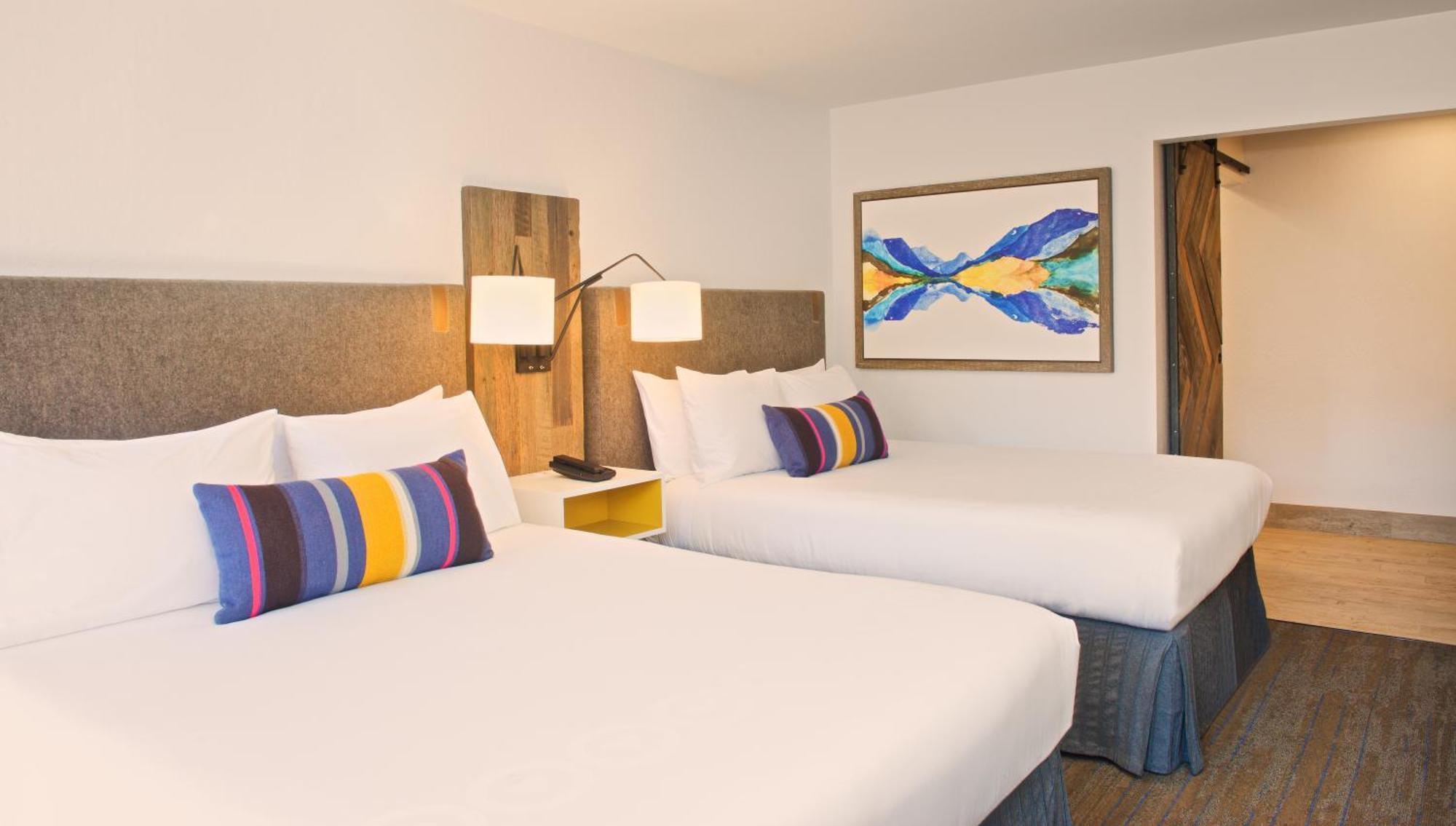 Queen Room with Two Queen Beds - Non-Smoking