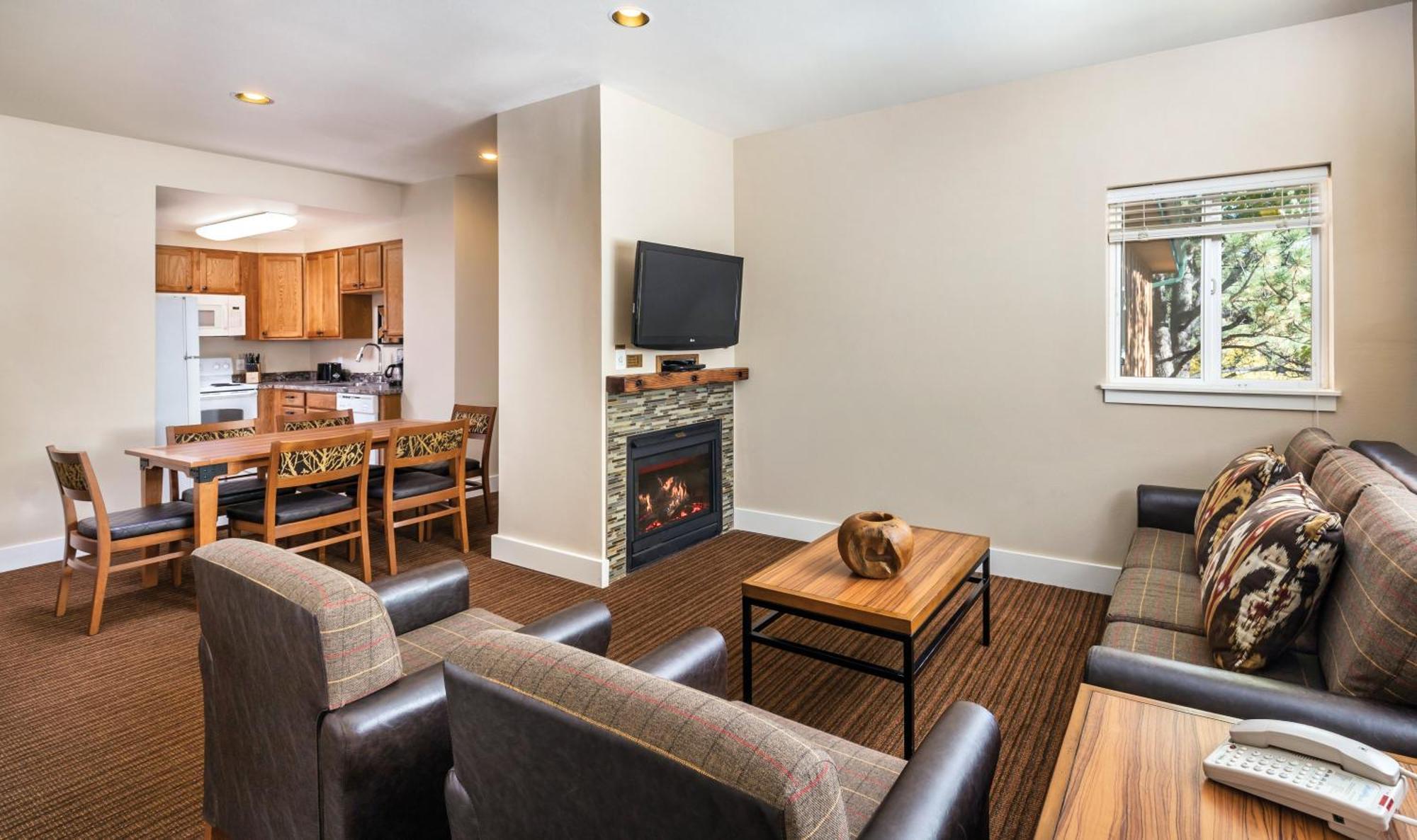 Two-Bedroom Apartment (6 Adults)