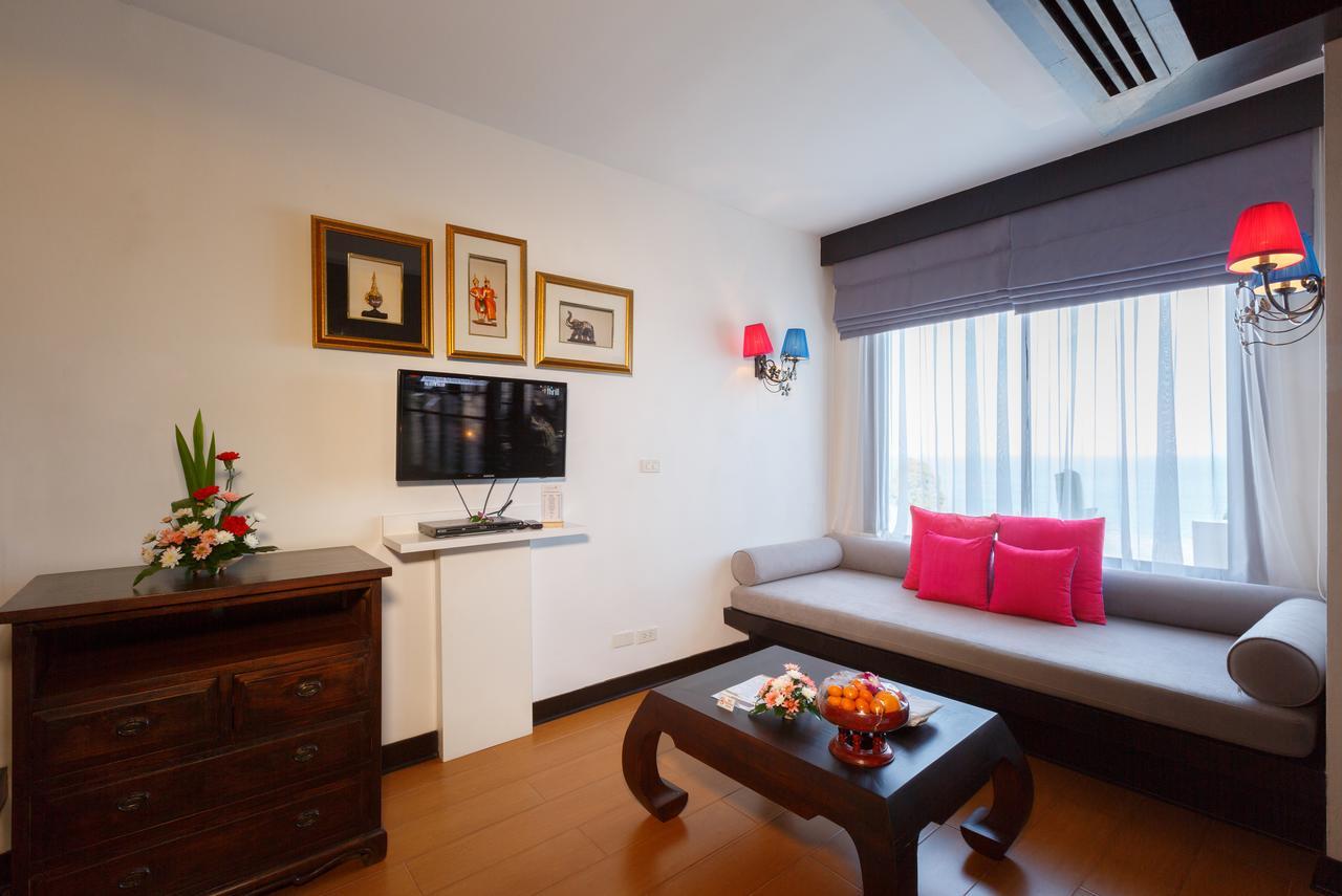 Tropische Thaise Villa met Uitzicht op Zee