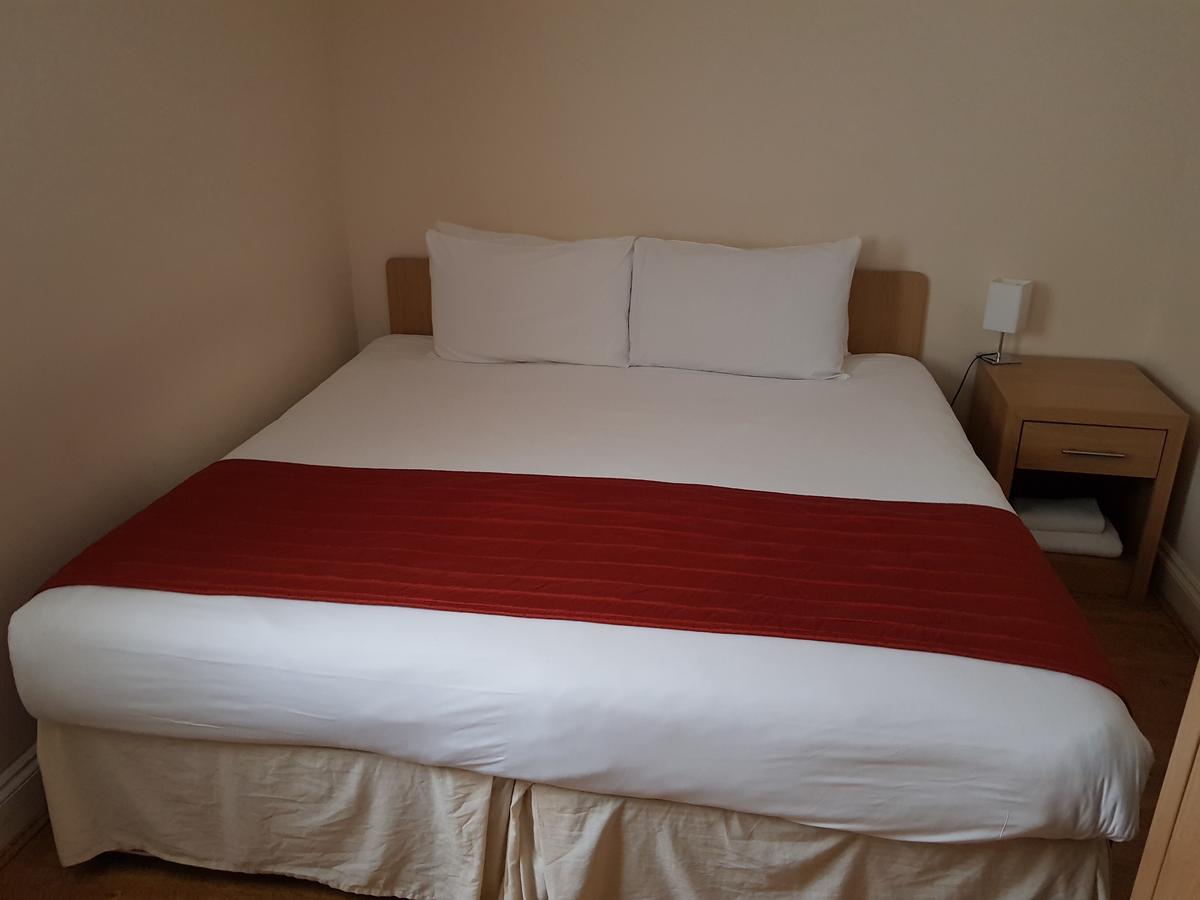 Basic Twin Room