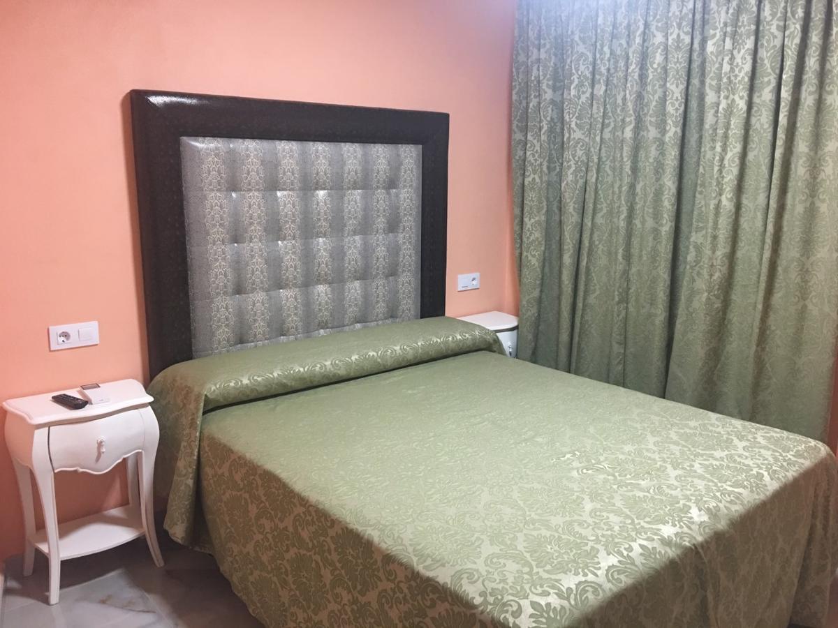Habitación Doble Deluxe con balcón y vistas al mar