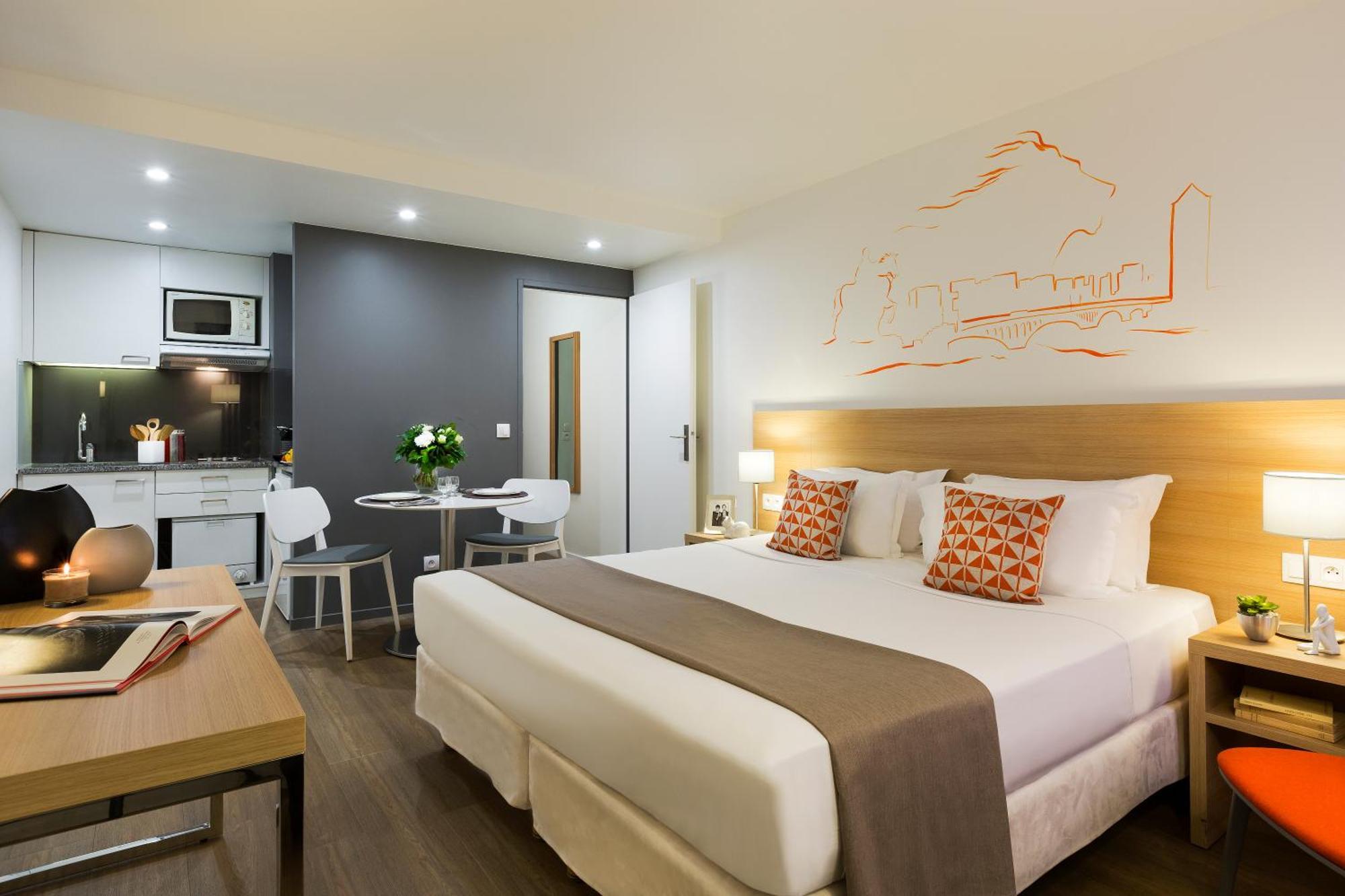 Estudio Deluxe con aire acondicionado