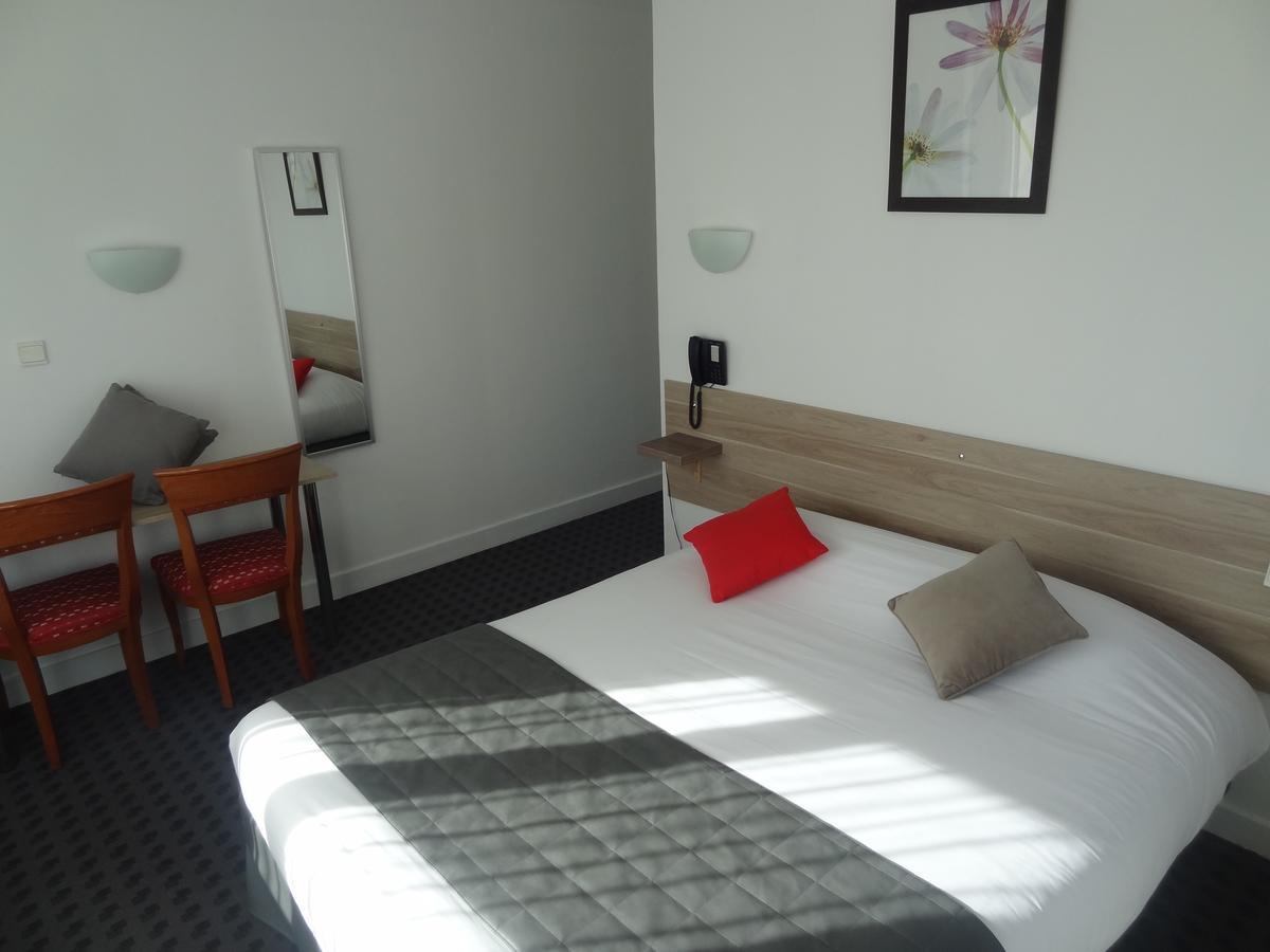 Chambre Double ou Lits Jumeaux avec Douche