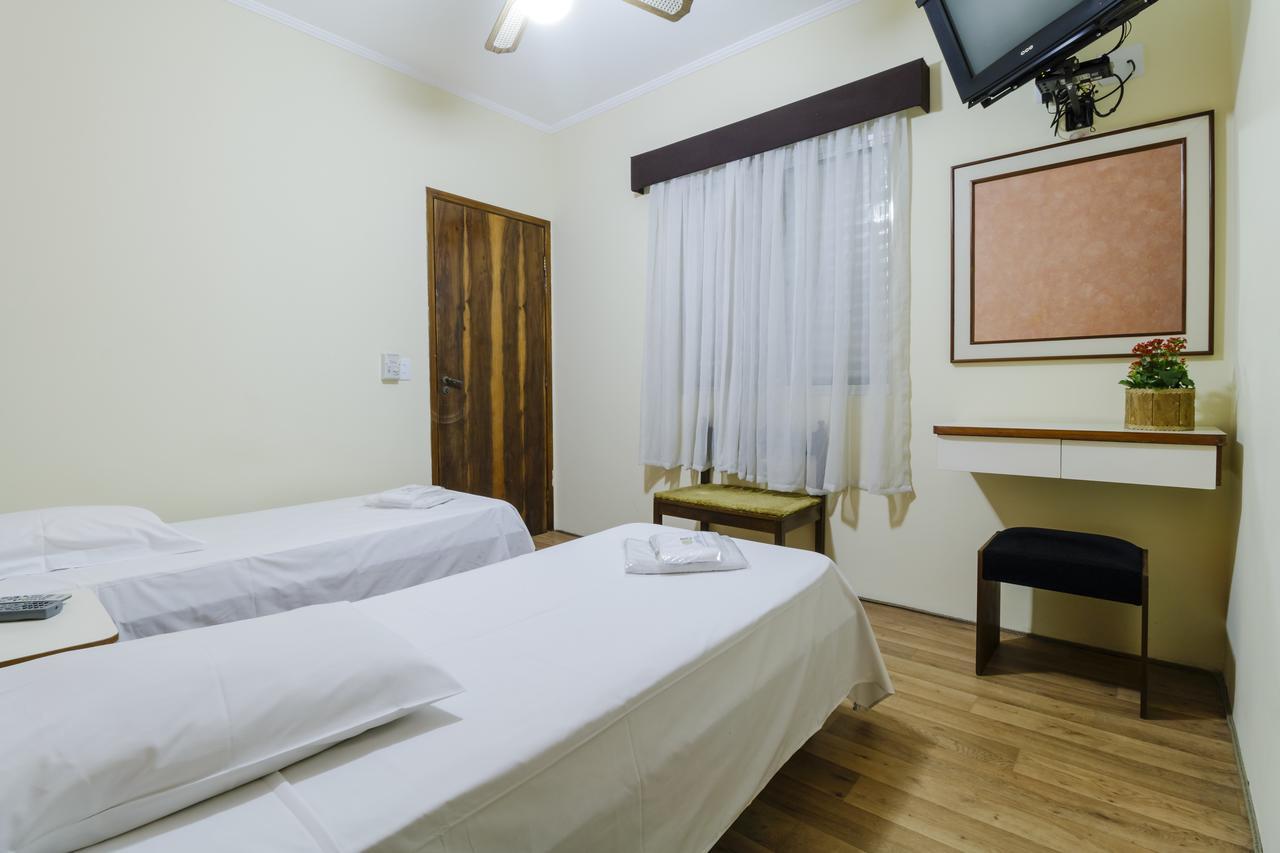 Quarto Duplo Standard