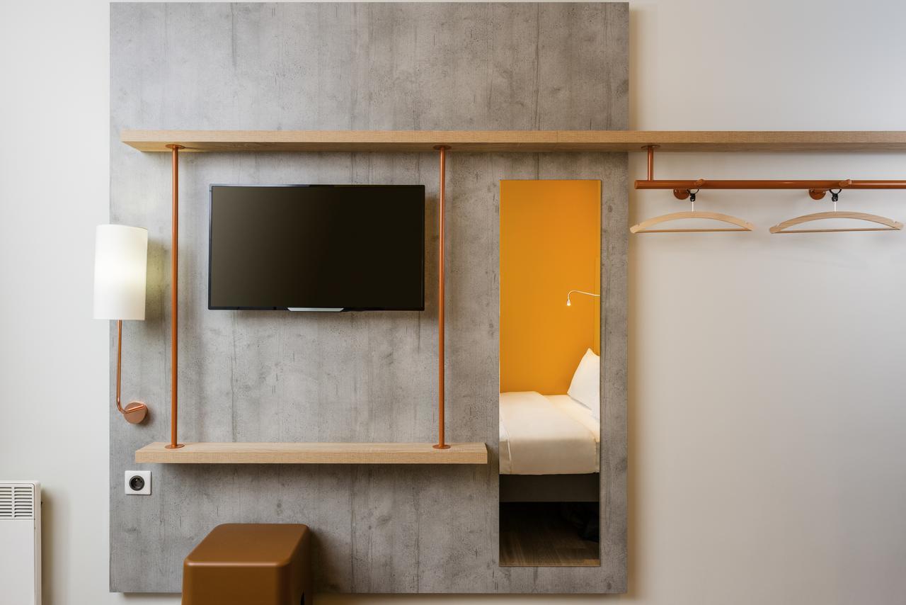 Chambre Double avec Grand Lit Double