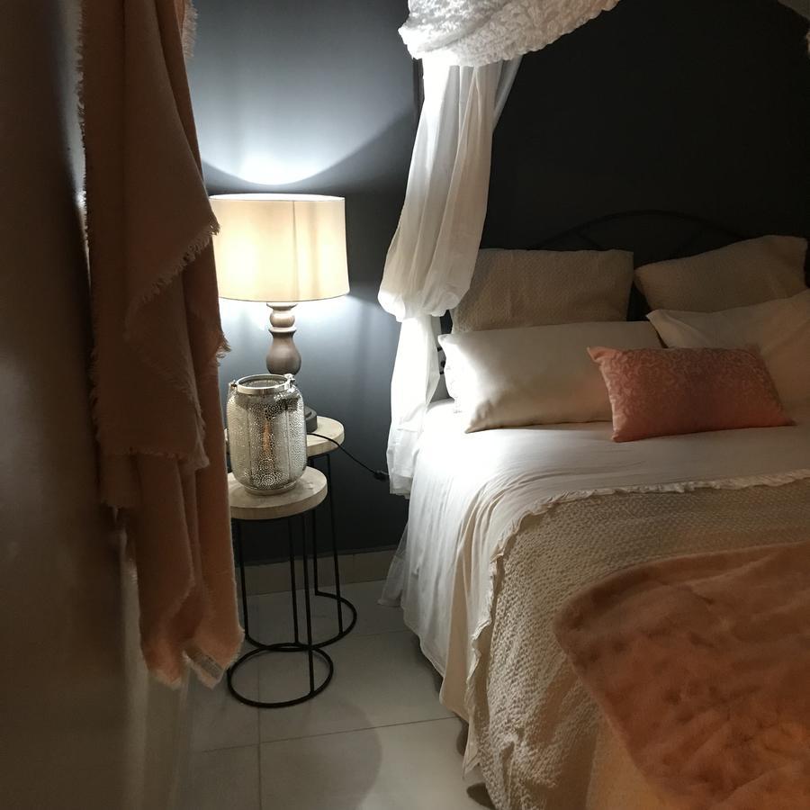 Tweepersoonskamer met een Eigen Externe Badkamer