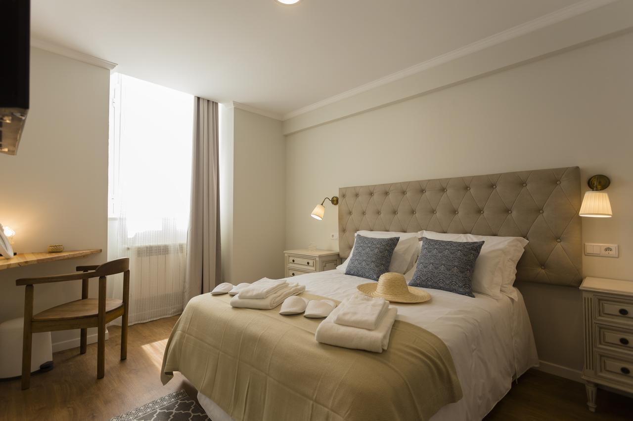Quarto Duplo com Casa de Banho Privativa
