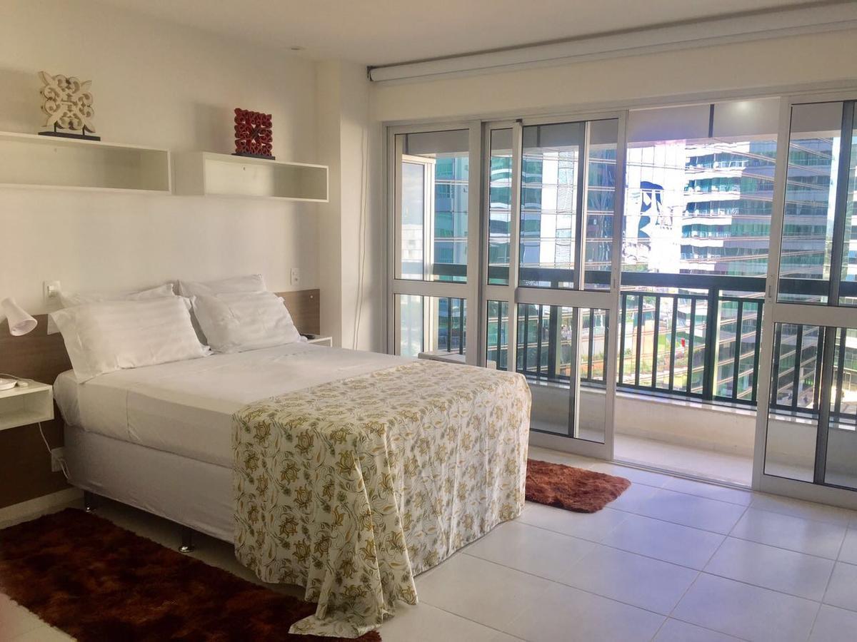 Apartamento com Varanda