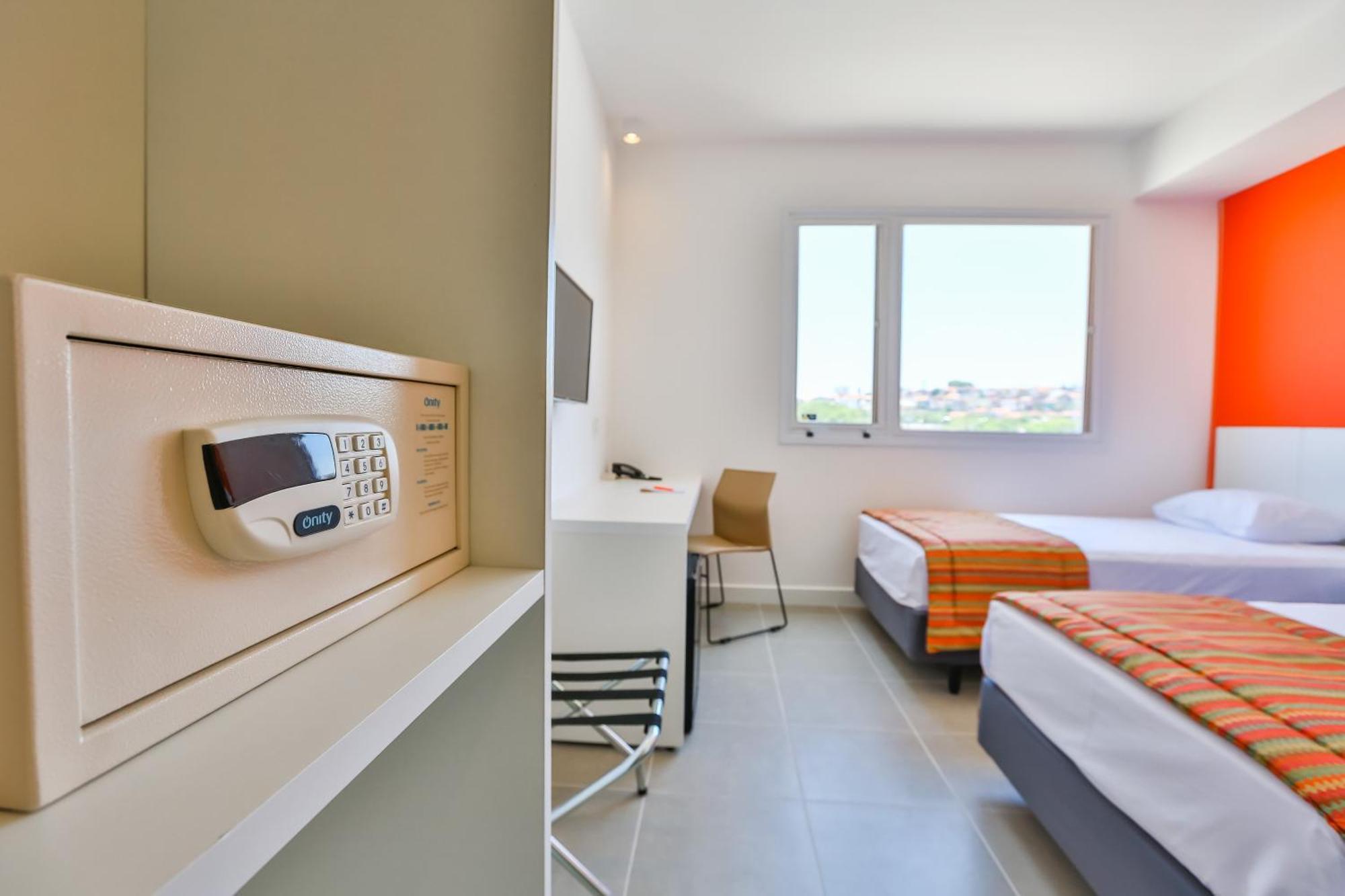 Standard Twin Room,1679627814:JPEG