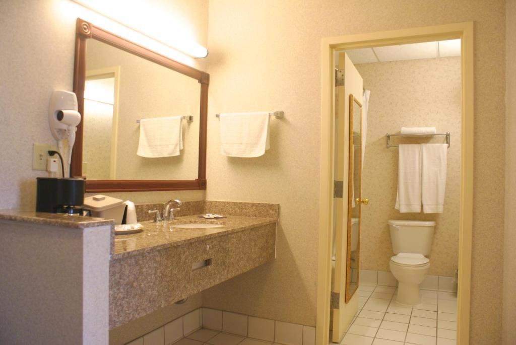 King Room with Spa Bath