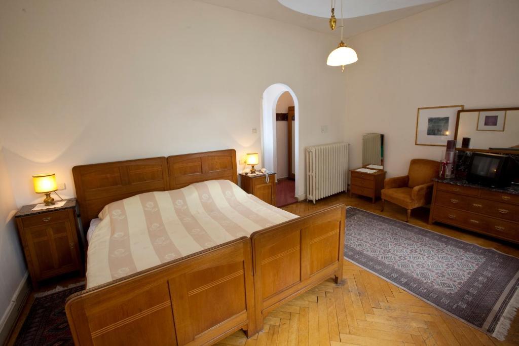 Triple Room,61022422:JPEG