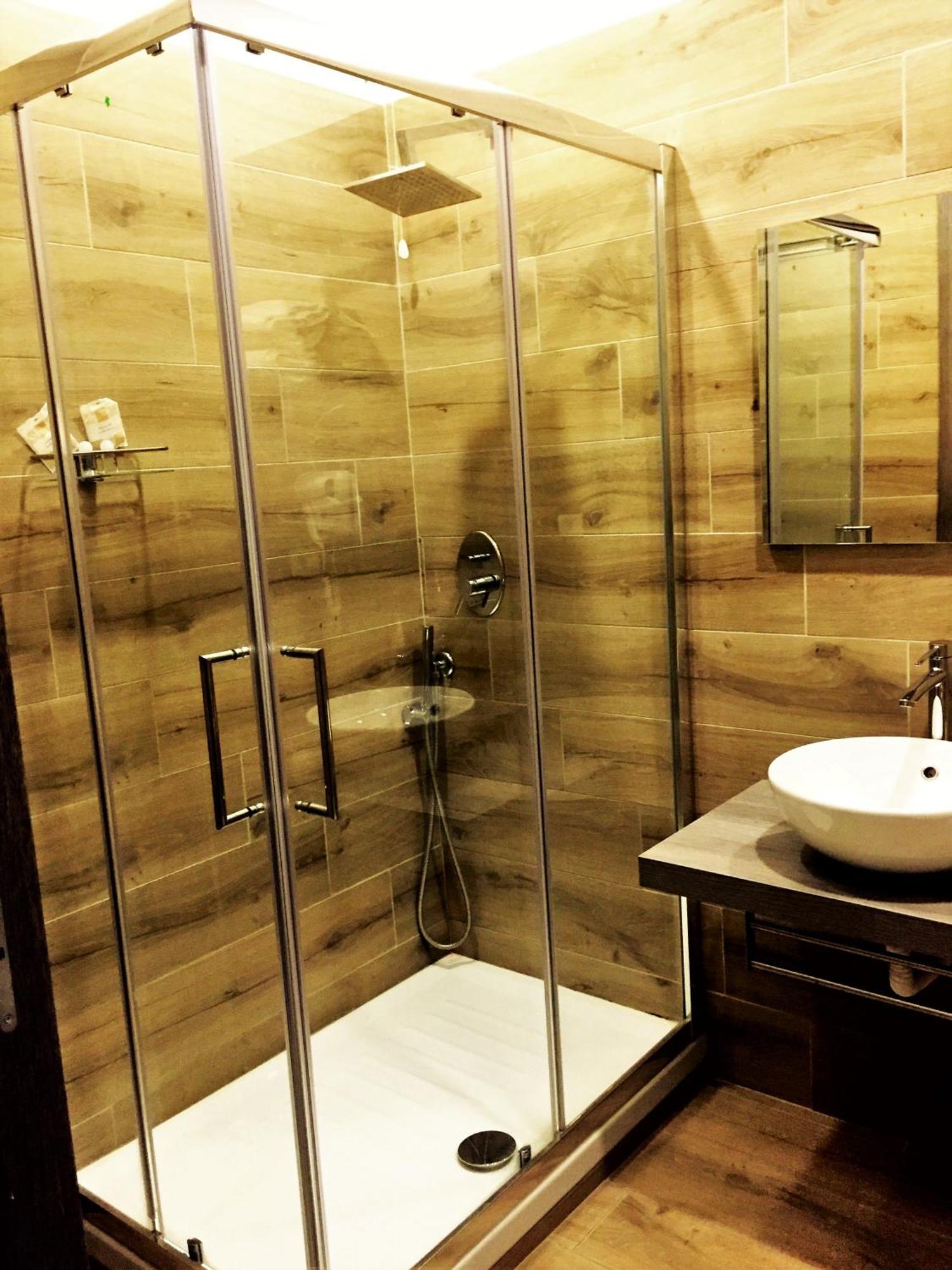 Double Room,613210935:JPEG